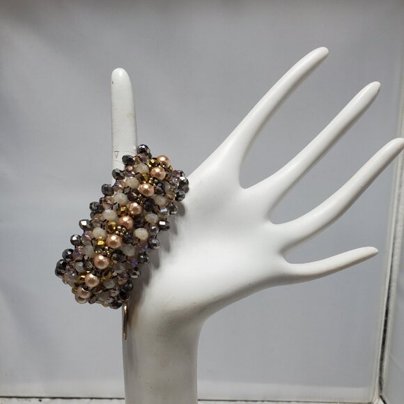 Ali Khan stretch bracelet color of pink, white, gold, and silver. gift box - Picture 7 of 7